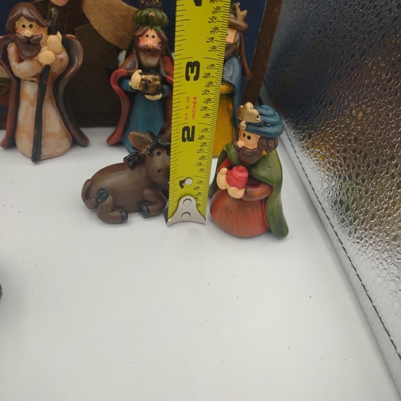Vintage Xmas Nativity Scene 11 pieces Resin Figurines w Felt Applique Box - Picture 6 of 16